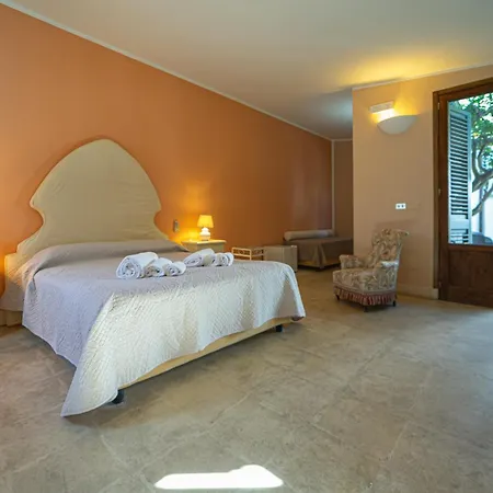 Bed & Breakfast Clori *