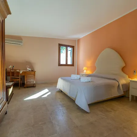 Clori Bed & Breakfast Salice Salentino